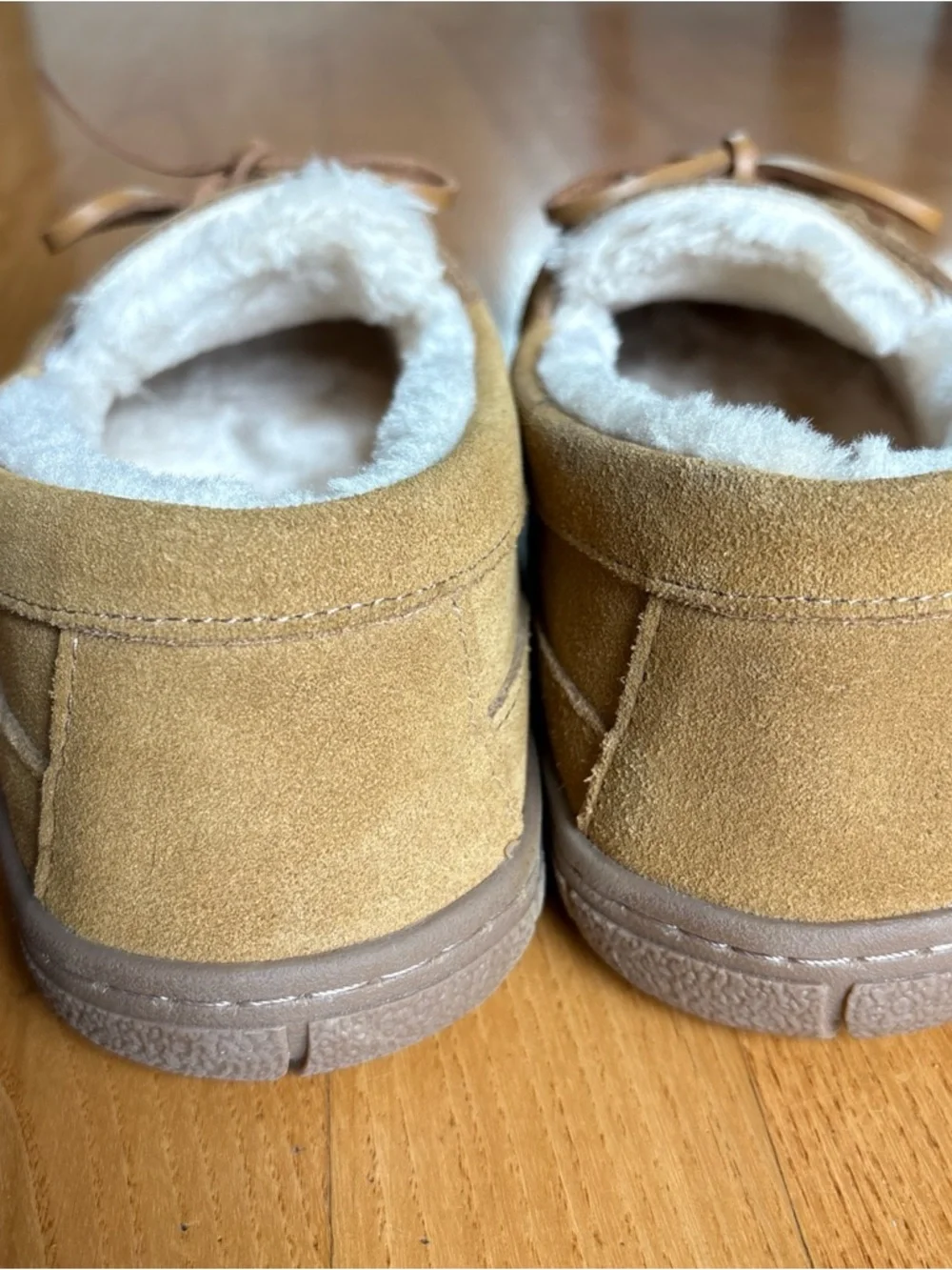 Lands End Mens Suede Moccasins Faux Fur Lined Slippers Brown English Tan Size 8M